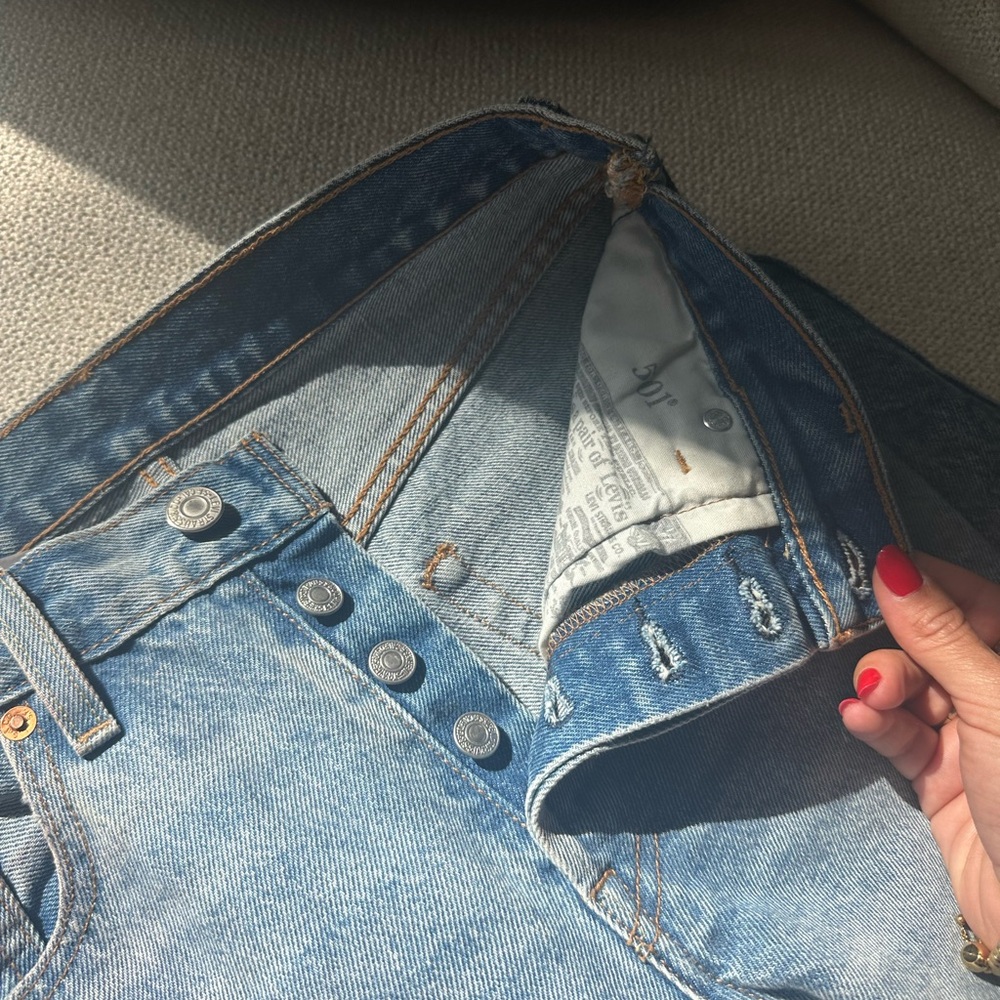 Levi’s 501 spliced two toned jeans - Picture 10 of 12